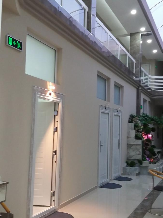 Atina Lux Hostel Leskovac  Exterior foto